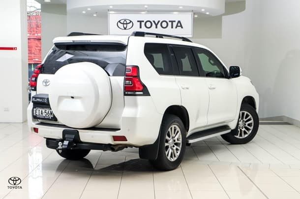 2019 Toyota Landcruiser Prado Kakadu in White