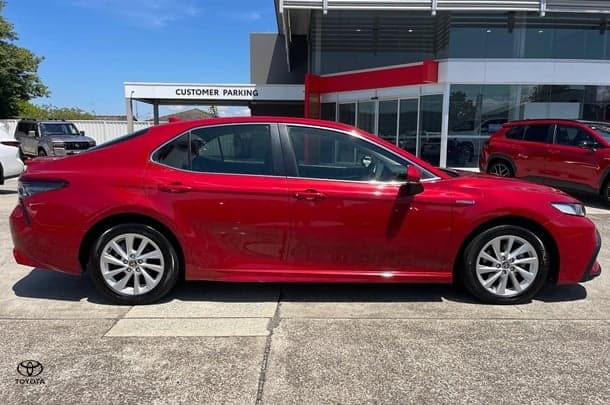 2021 Toyota Camry Ascent Sport in Red