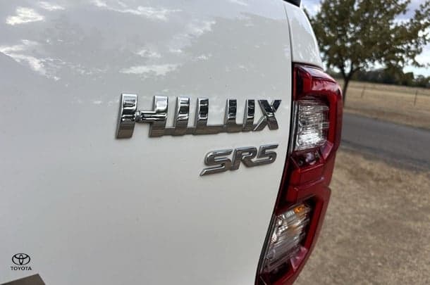 2021 Toyota Hilux SR5 in White