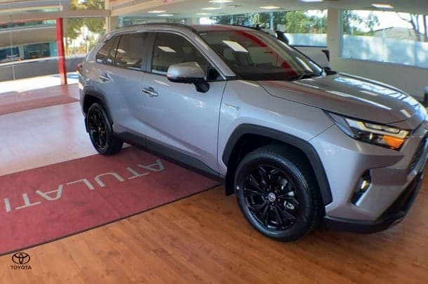2022 Toyota RAV4 Cruiser-AWD in Silver