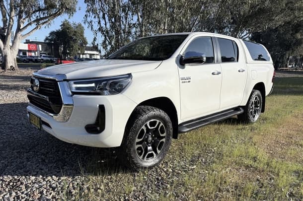 2022 Toyota Hilux SR5 in White