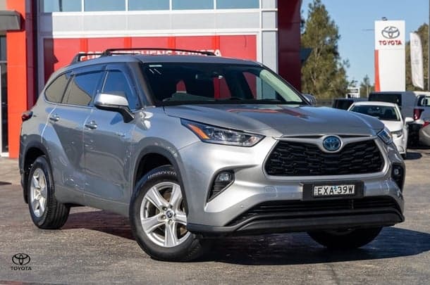 2022 Toyota Kluger GX in Silver