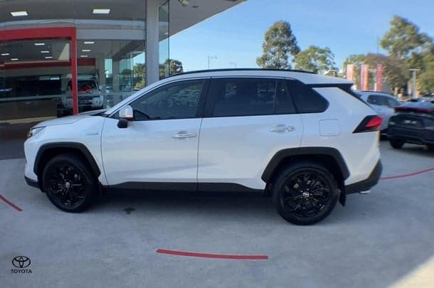 2023 Toyota RAV4 Cruiser 2WD in White