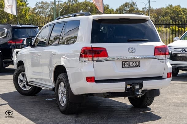 2021 Toyota Landcruiser GXL in White
