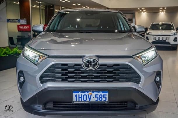 2022 Toyota RAV4 GX in Silver