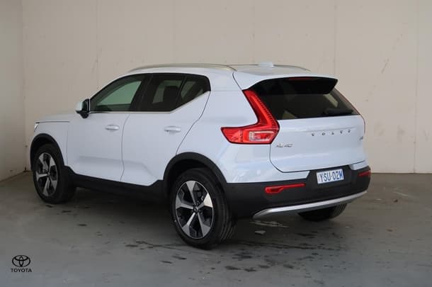 2025 Volvo XC40 Ultra B4 Bright in Other