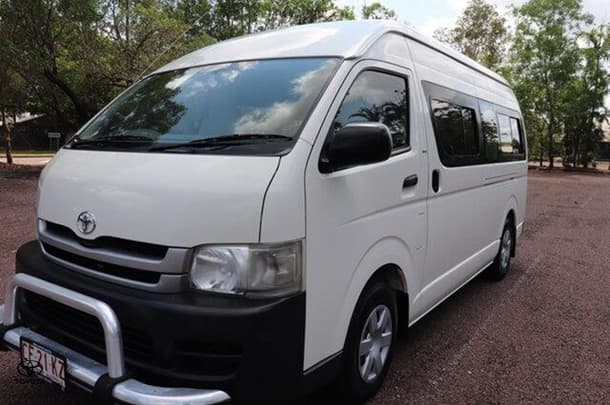 2008 Toyota Hiace Commuter in White