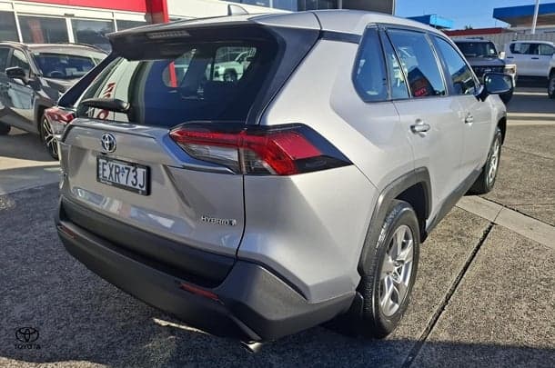 2023 Toyota RAV4 GX AWD in Silver