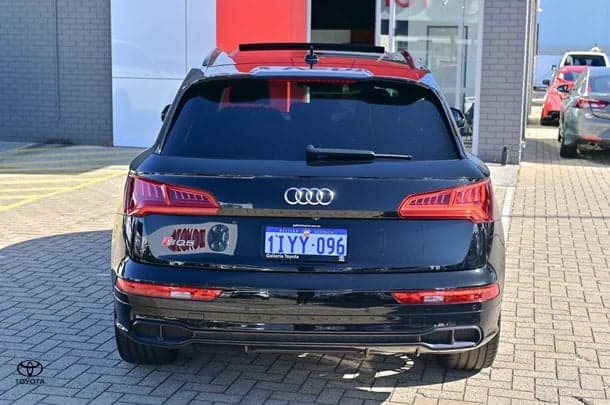 2019 Audi SQ5 Base in Black