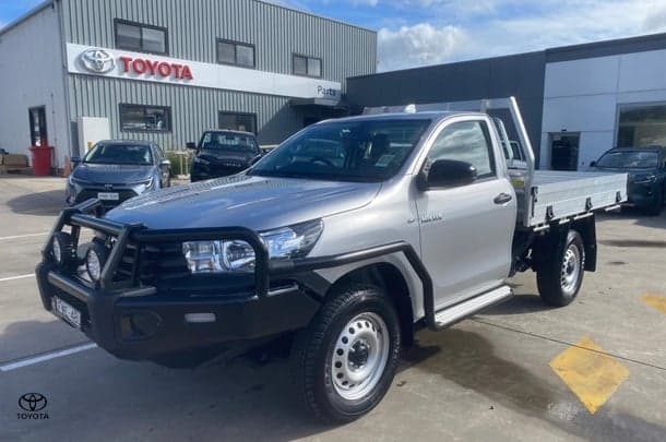2025 Toyota Hilux Workmate in Silver