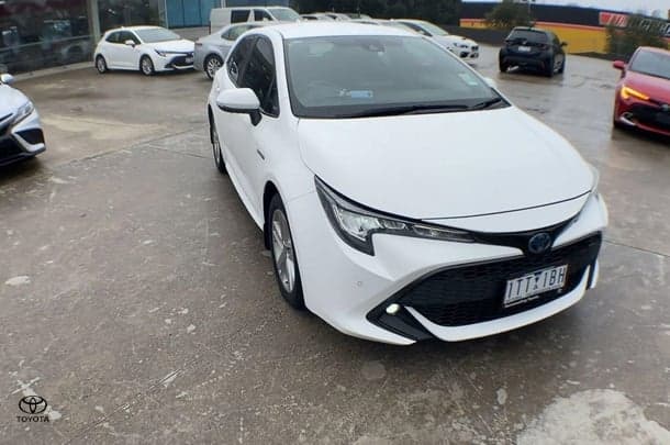 2021 Toyota Corolla SX in White