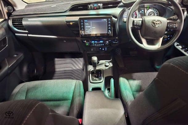 2025 Toyota Hilux SR in White