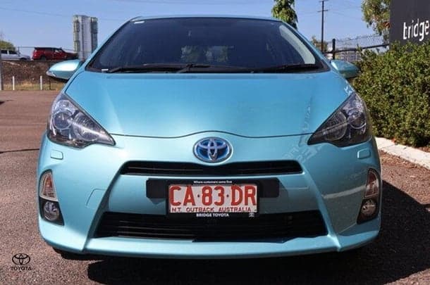 2013 Toyota Prius C i-Tech in Blue