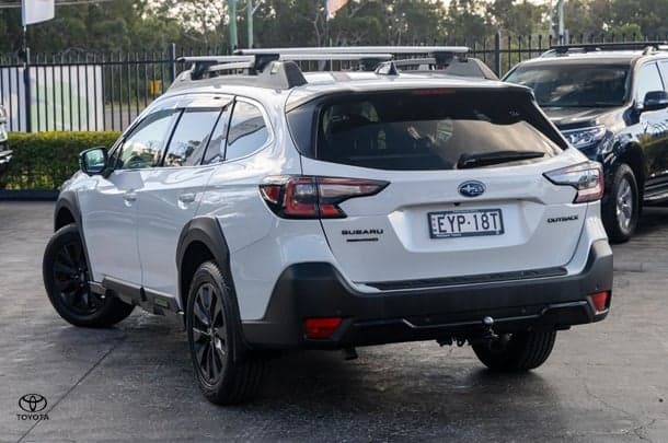 2023 Subaru Outback AWD Sport in White