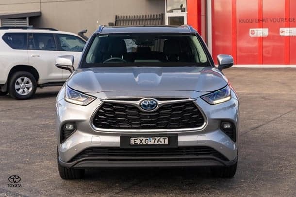 2022 Toyota Kluger Grande in Silver