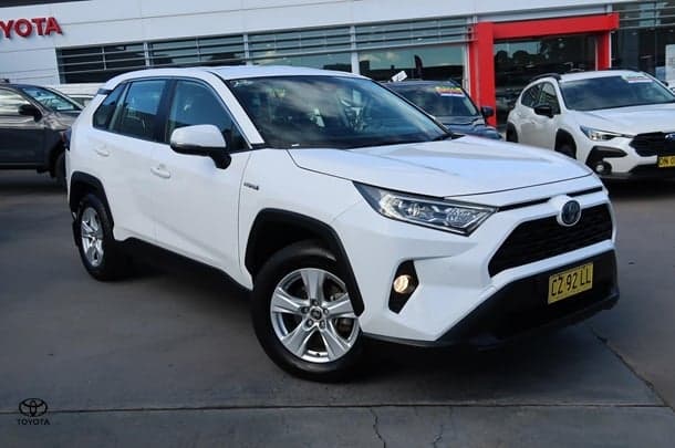 2020 Toyota RAV4 GX in White
