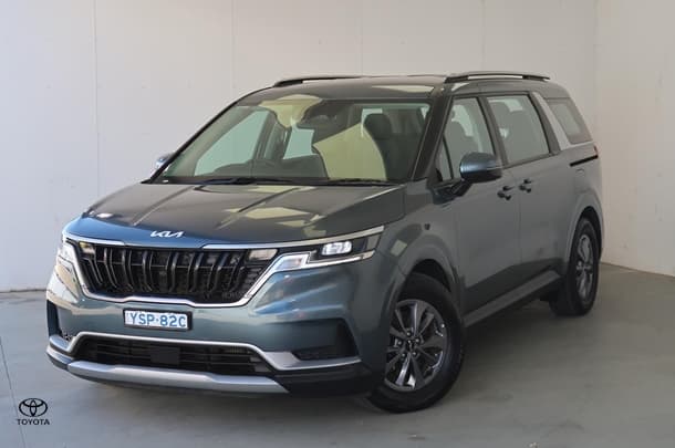 2023 Kia Carnival S in Blue