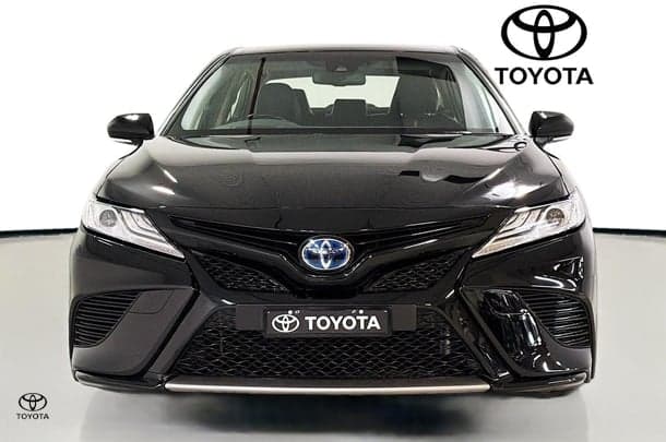2020 Toyota Camry SL in Black