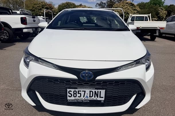 2022 Toyota Corolla Ascent Sport Hybrid in White
