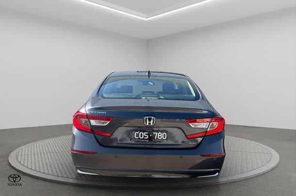 2023 Honda Accord VTi-LX in Grey