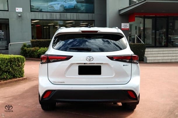 2025 Toyota Kluger GXL AWD in White