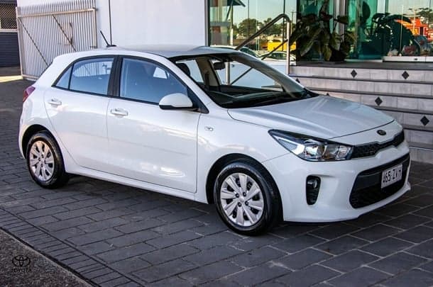 2019 Kia Rio S in White