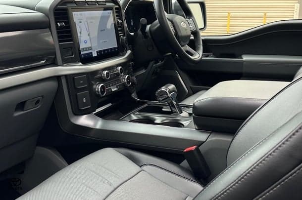 2023 Ford F-150 Lariat in Silver