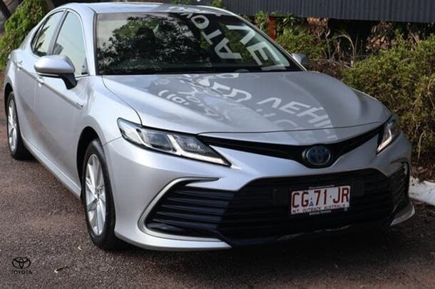 2021 Toyota Camry Ascent in Silver