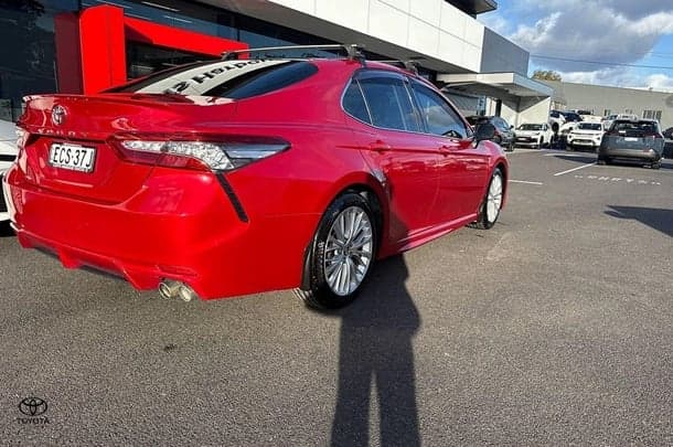 2019 Toyota Camry SL in Red