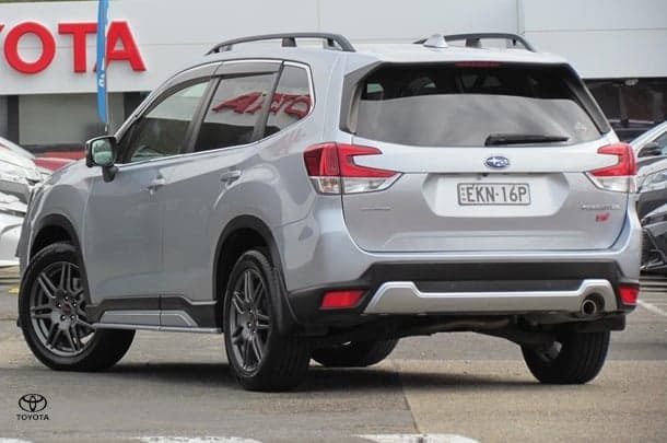 2020 Subaru Forester 2.5i-S in Silver