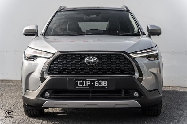 2023 Toyota Corolla Cross Atmos in Silver