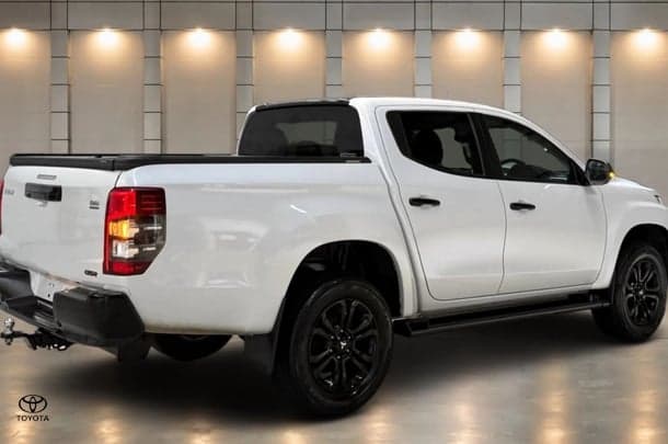 2021 Mitsubishi Triton GSR in White