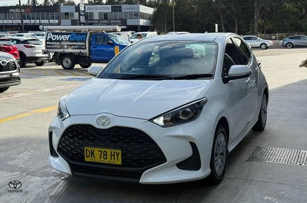 2024 Toyota Yaris Ascent Sport in White