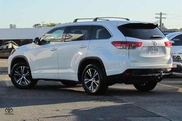 2017 Toyota Kluger GX in White