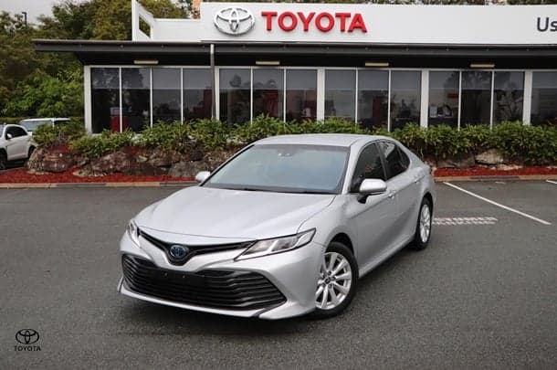 2020 Toyota Camry Ascent in Silver