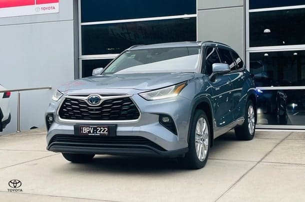 2021 Toyota Kluger Grande in Blue