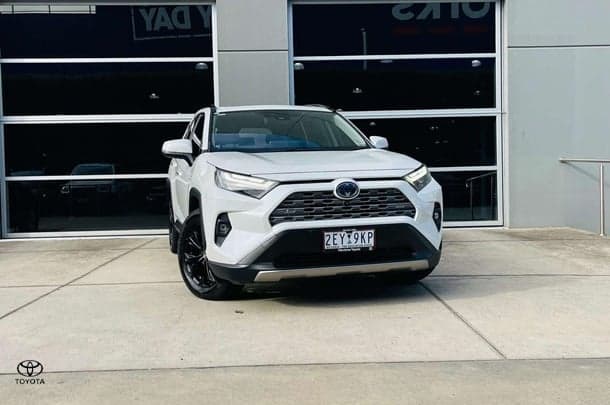 2023 Toyota RAV4 Cruiser 2WD in White