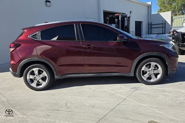 2016 Honda HR-V VTi-S in Red