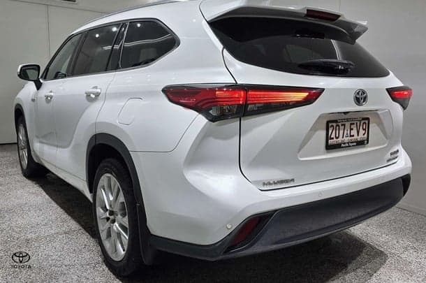 2022 Toyota Kluger AWD GRANDE in White