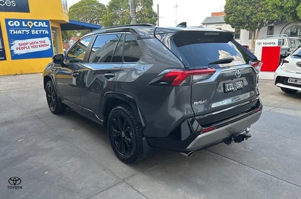 2024 Toyota RAV4 XSE (AWD) in Two Tone Black