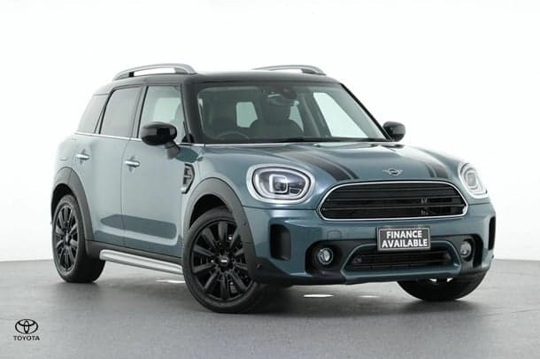 2021 MINI Countryman Cooper Classic in Green