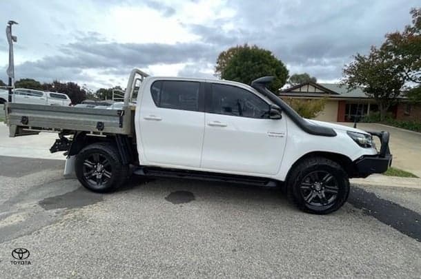 2022 Toyota Hilux SR in White