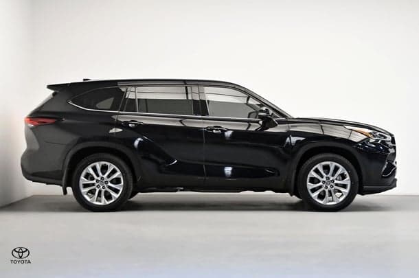 2024 Toyota Kluger AWD GRANDE in Black