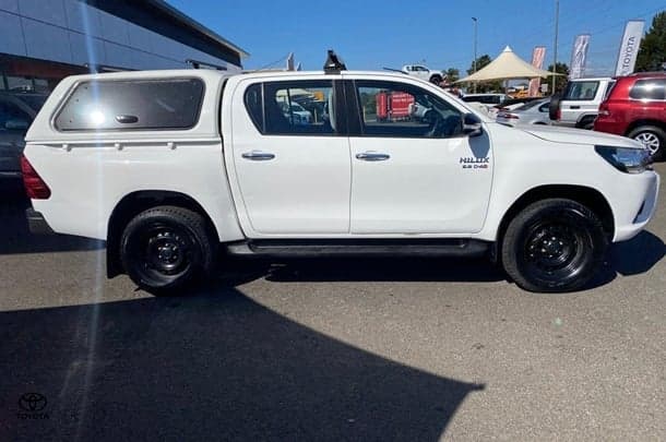 2017 Toyota Hilux SR in White
