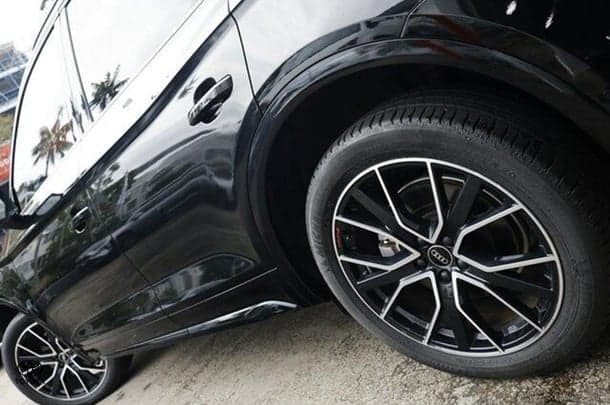 2024 Audi Q5 45 TFSI Sport in Black