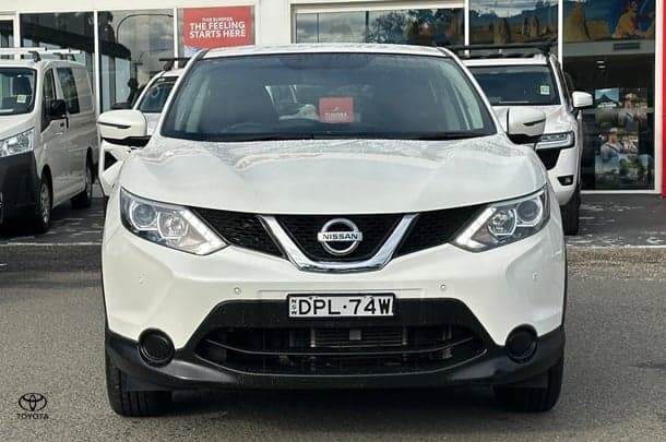 2017 Nissan QASHQAI N-TEC in White