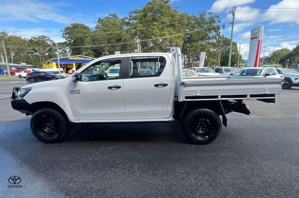 2019 Toyota Hilux SR in White