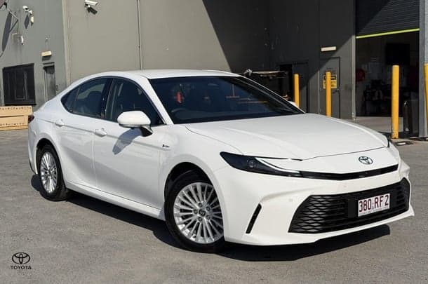 2025 Toyota Camry Ascent in White