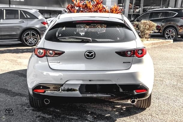 2025 Mazda 3 G20 Evolve in White