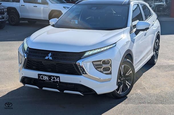 2020 Mitsubishi Eclipse Cross Exceed in White